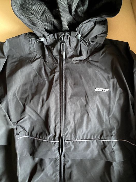 Corta-Vento / Impermeável M Preto Novo