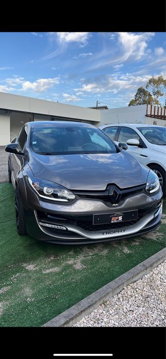 MEGANE III RS  2.0 TURBO  / backets RECARO