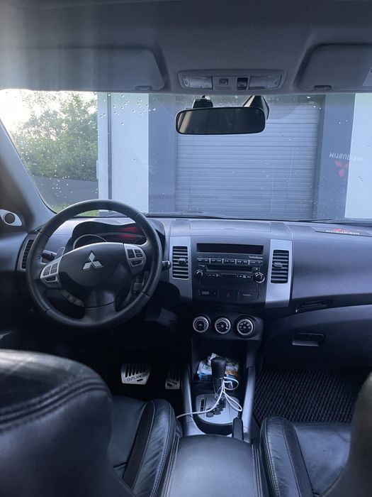 Продам Mitsubishi Otlander XL
