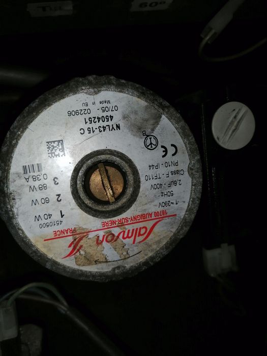 Bomba de circulação de águas quentes