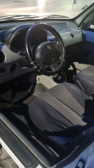 Vendo Kangoo 2003 impecável.