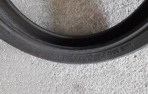 1 Pneu 120/70R17 Metzeler