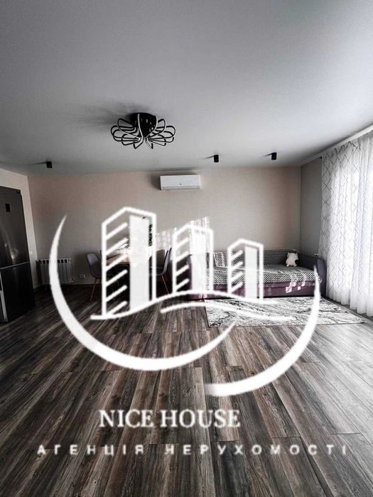 Продам дом в посёлке  Печенеги