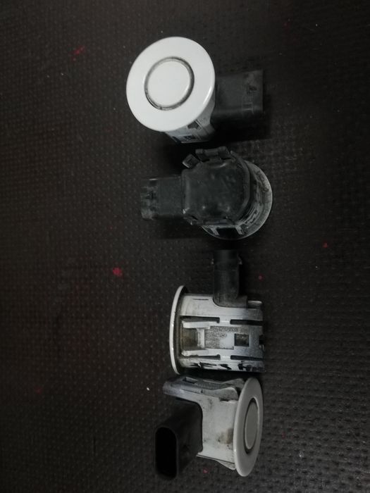 Czujnik parkowania PDC tył tylny koszyk mocowanie Ford Focus mk3 HB