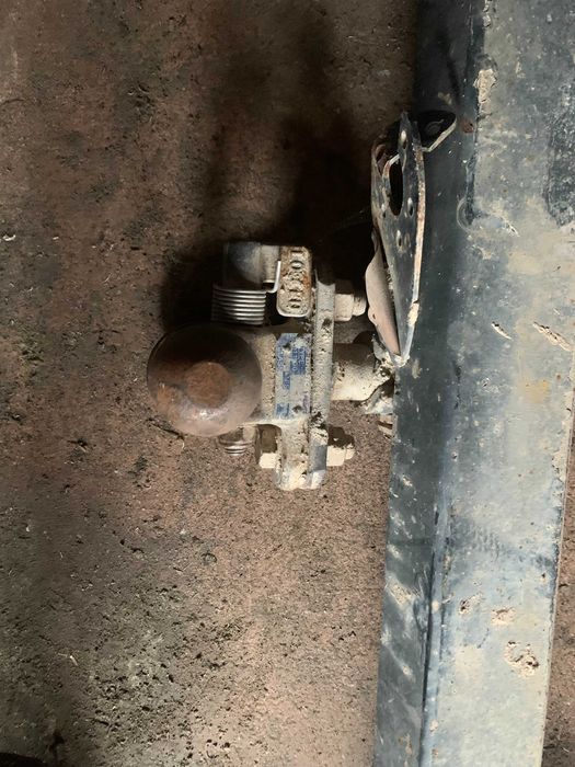 Gancho de Reboque Ford Ranger 2002