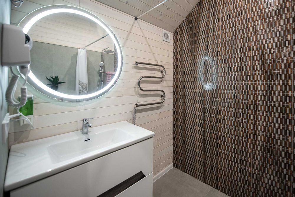 Будинок подобово для святкувань, 10 осіб, чан-джакузі, 5км до  Львова