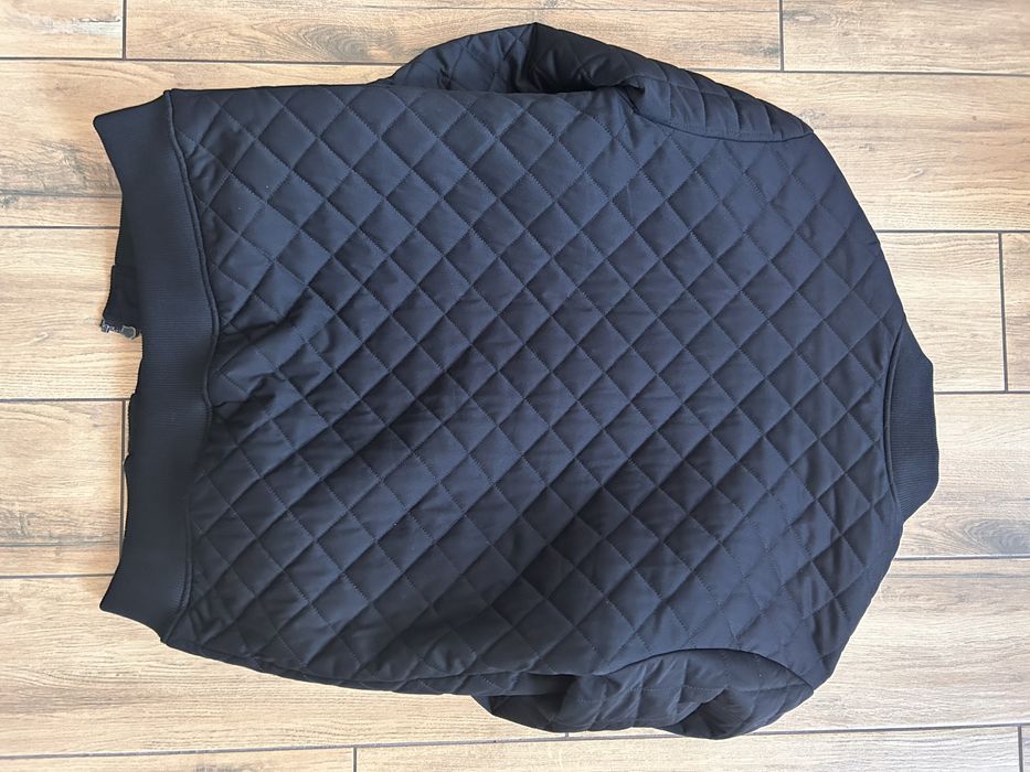 Бомбер zara в чудовому стані