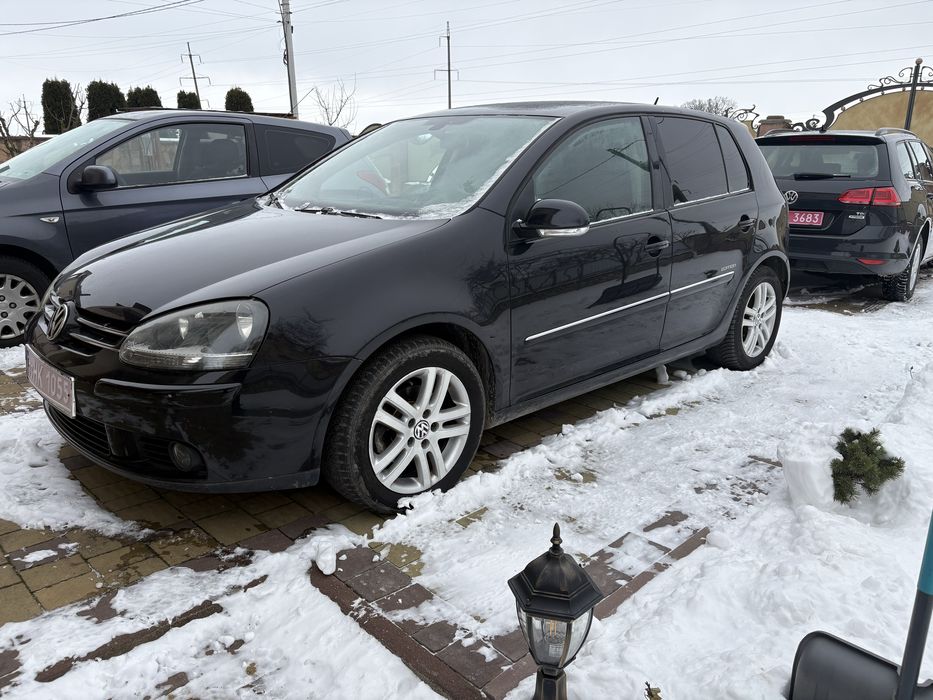VW Golf 5 свіжопригнаний з Німеччини. 1.6 МРІ, розмитнений.