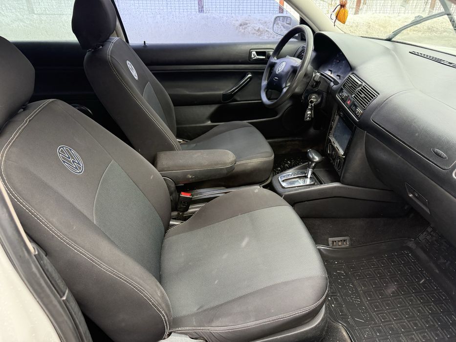 Volkswagen Golf 4 Автомат 1.6