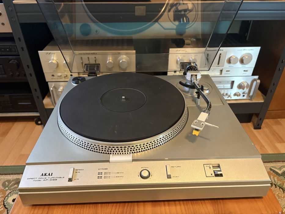Gira discos Akai AP-D33