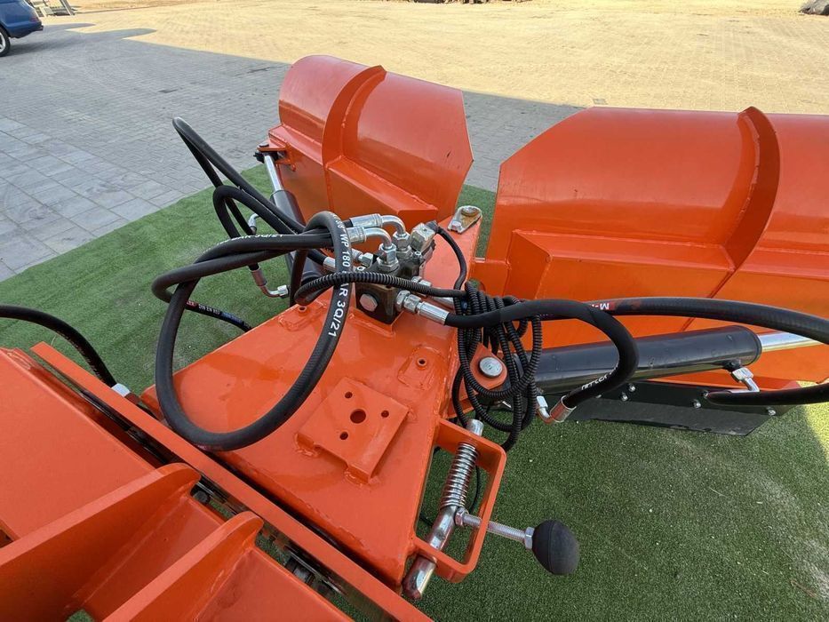 Nowy Pług Do Śniegu Składany Strzałka 2,1m - 2,6m Różne Mocowania