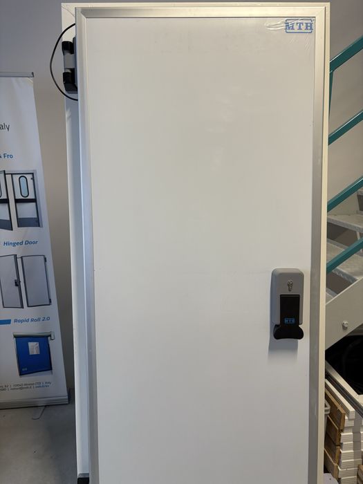 Nowe Drzwi Do Mroźni – Nieużywane, Prosto Od Producenta  80x 200