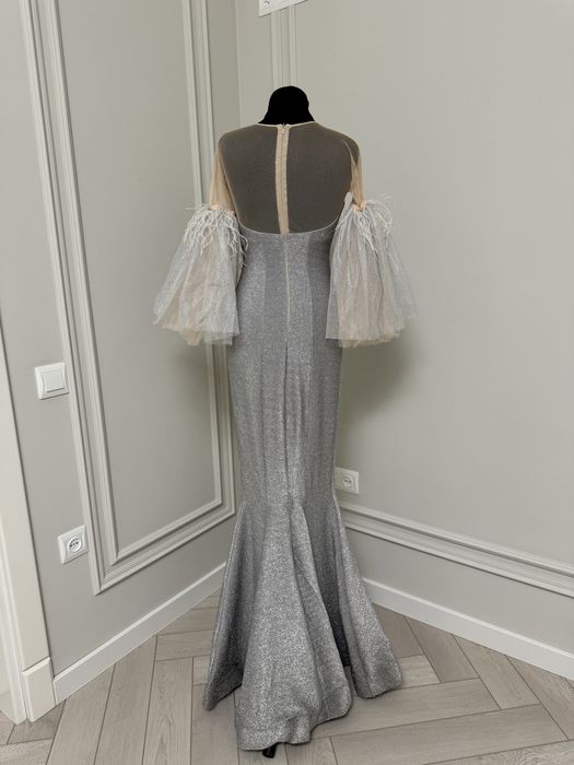 Вечірня сукня