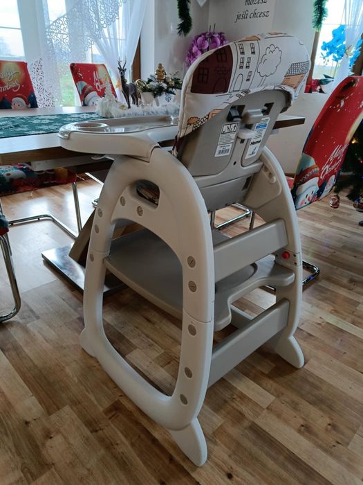 Krzesełko do karmienia Caretero