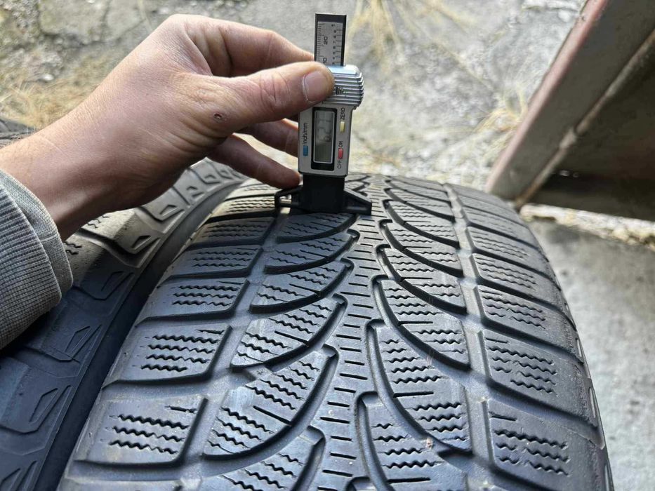Opony zimowe 235/60 r18 Bridgestone 2020r 5,5-6mm bieżnika 4szt ZIMA 977#