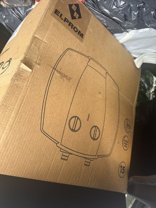 Elektryczny podgrzewacz wody 15L