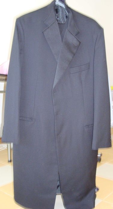 Traje académico [homem]: novo, limpo, bom preço!