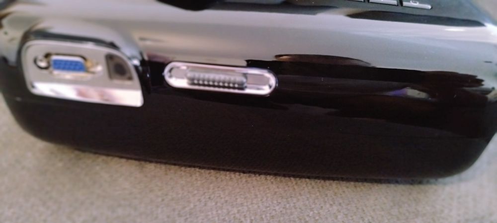 Projector LED com opção de TV BOX ANDROID 12  CINEMA EM SUA CASA .