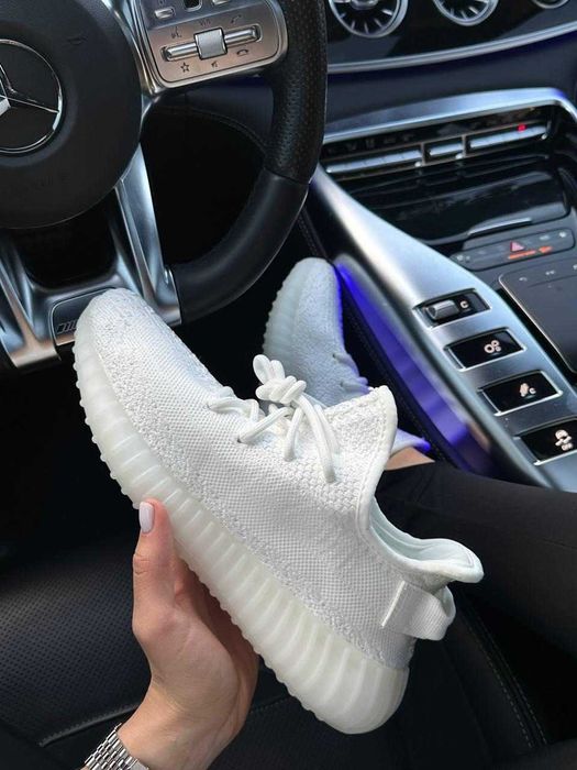 Кроссовки Adidas yeezy boost 350 V2 Full White/Кросівки Жіночі Адідас Ізі/Останній 36 розмір