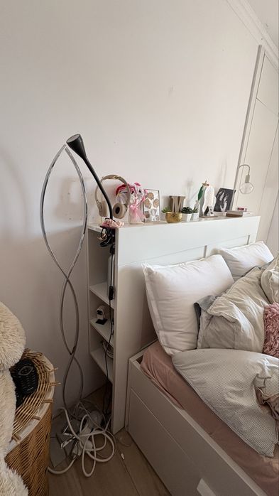 cama sumier com arrumacao ikea
