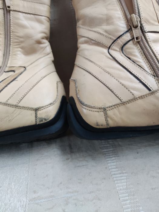 Buty trzewiki kozaki wiazane