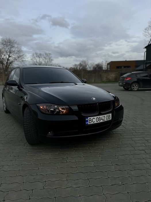 Bmw 320i 2007 2.0 бензин
