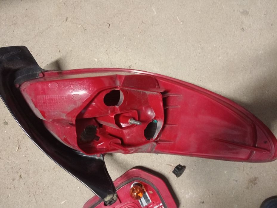 Farolim traseiro esquerdo Peugeot 206