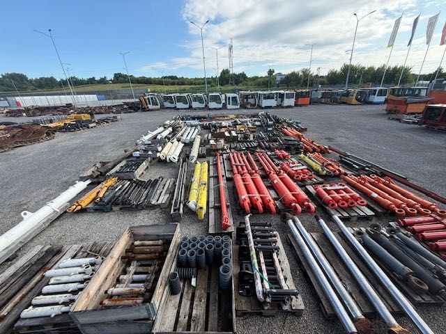 siłownik hydrauliczny nowy do wiertnicy