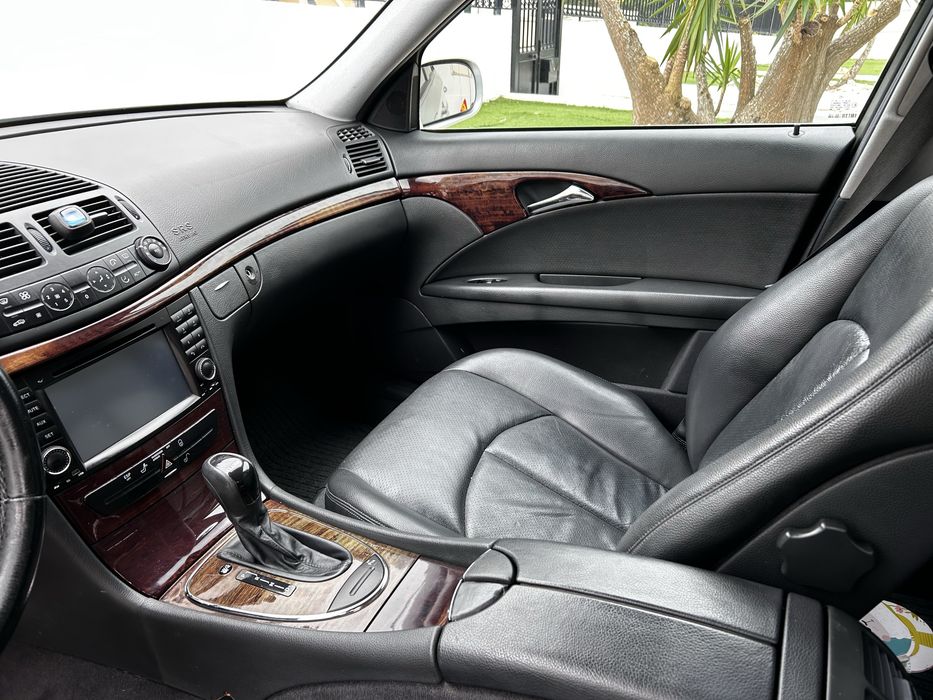 Mercedes-bens E270