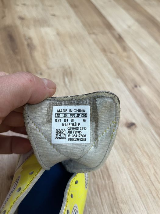 Buty sportowe do piłki nożnej chlopięce 28