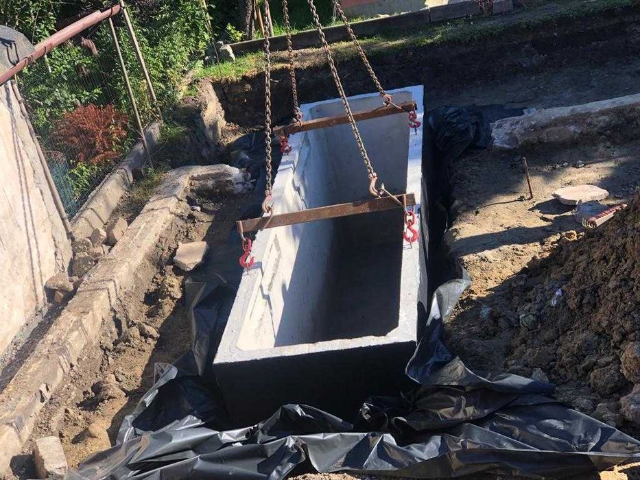 Kanał samochodowy betonowy Piwniczka piwnica ogrodowa ziemianka szambo