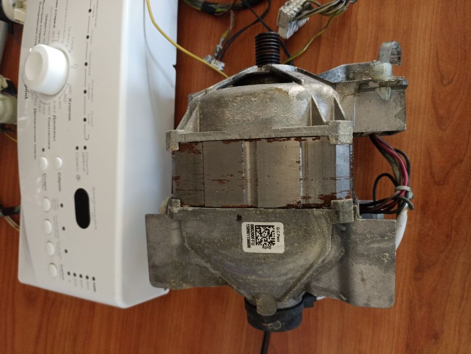 Whirlpool AWE 7515/1 Мотор