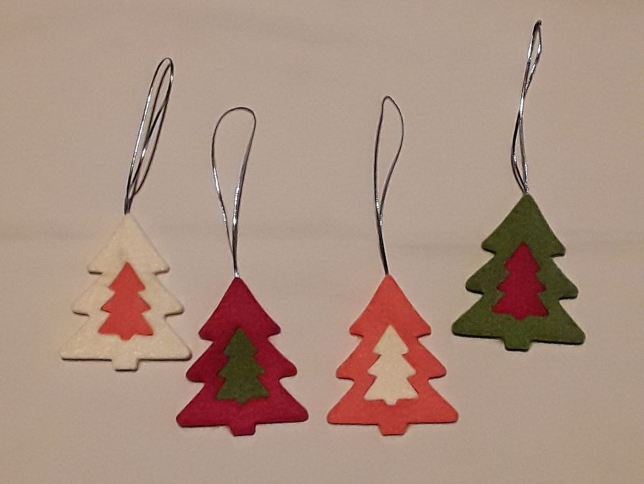 30 Enfeites para árvore de Natal, em feltro