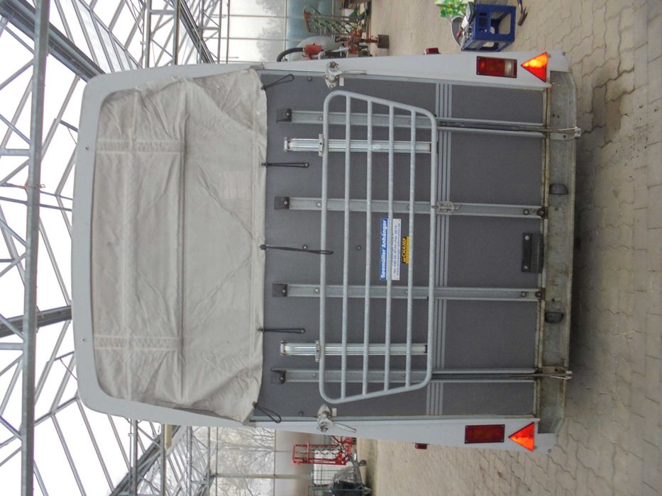 Witam sprzedam Humbau do przewozu koni lup bydta