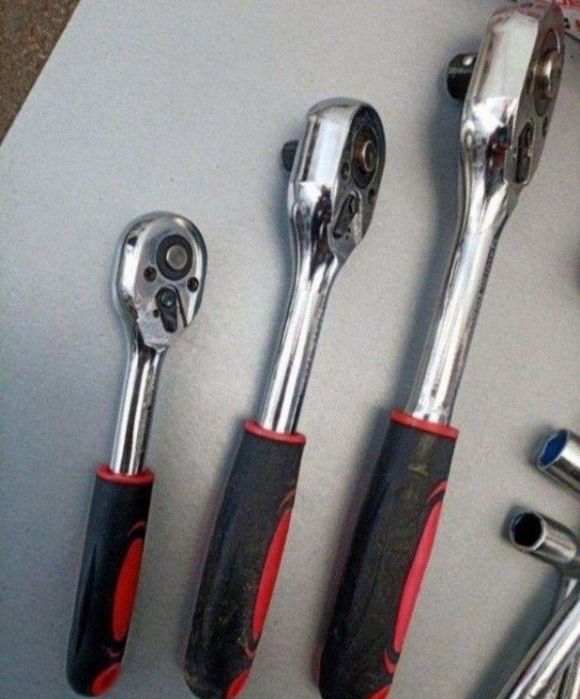 Новый Ключ  вороток трещетка для авто