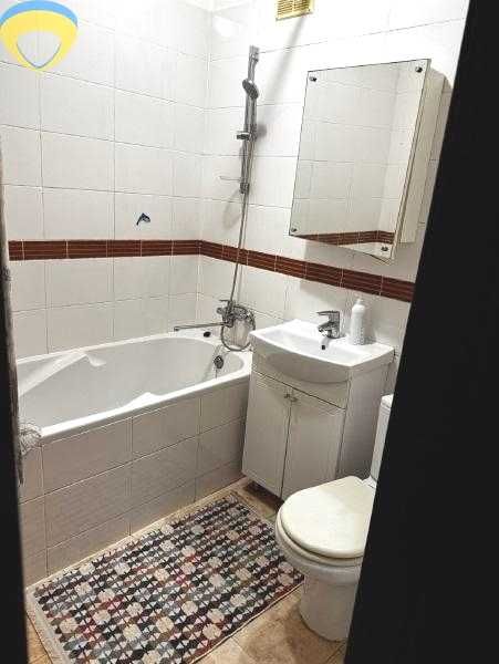 Продам уютную квартиру недалеко от парка Победы