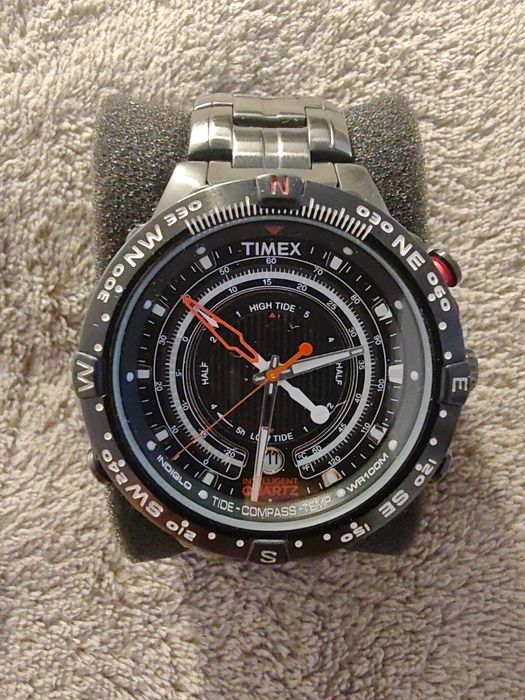 Timex Intelligent Quartz Tide–Temp–Compass – stalowa wersja