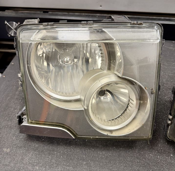 Lampy przednie reflektory Range Rover Vogue L322