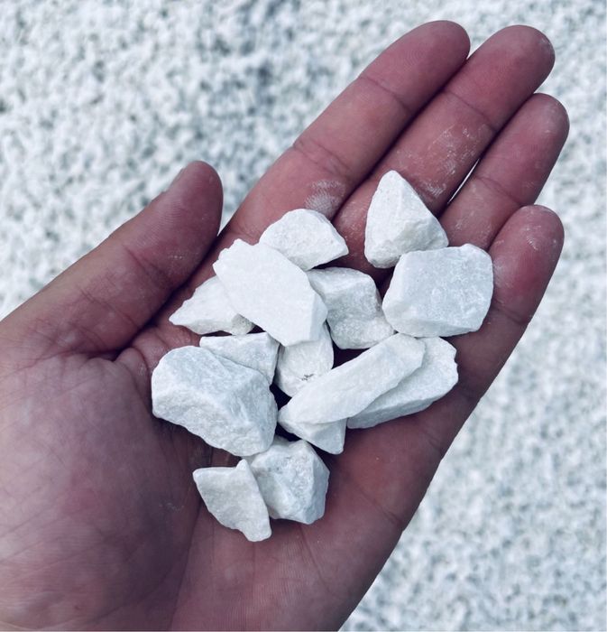 BIAŁA MARIANNA EXTRA WHITE Śnieżnobiały Kamień 8-16, 32 Grys Akwarium