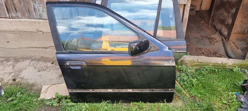 Drzwi bmw e36 touring  sedan