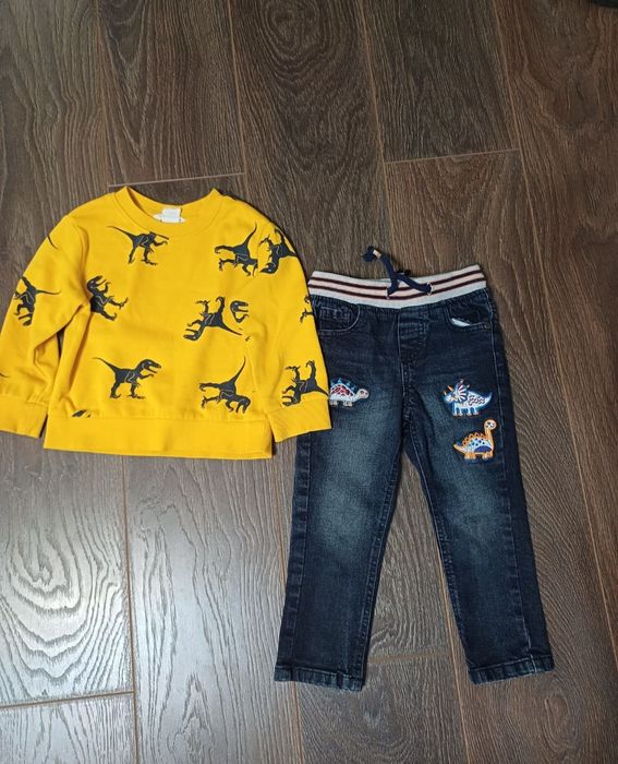 Стильний комплект джинси