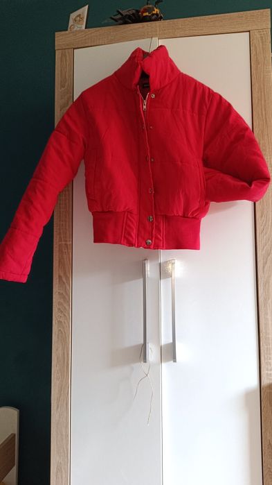 Hit kurtka rozdymka krótka , super kolor wiosna