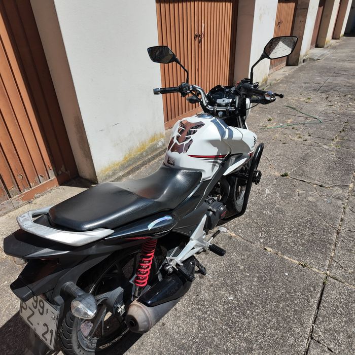 Vendo moto cbf 125 modelo exclusivo