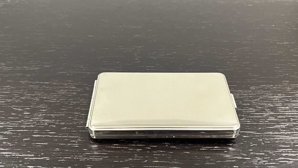 conjunto de maquilhagem em prata com espelho