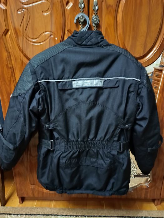 Продам мото куртку жіночу розмір L