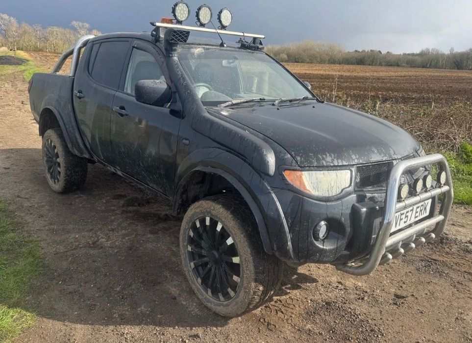 L200 Nissan Navara Ford Ranger