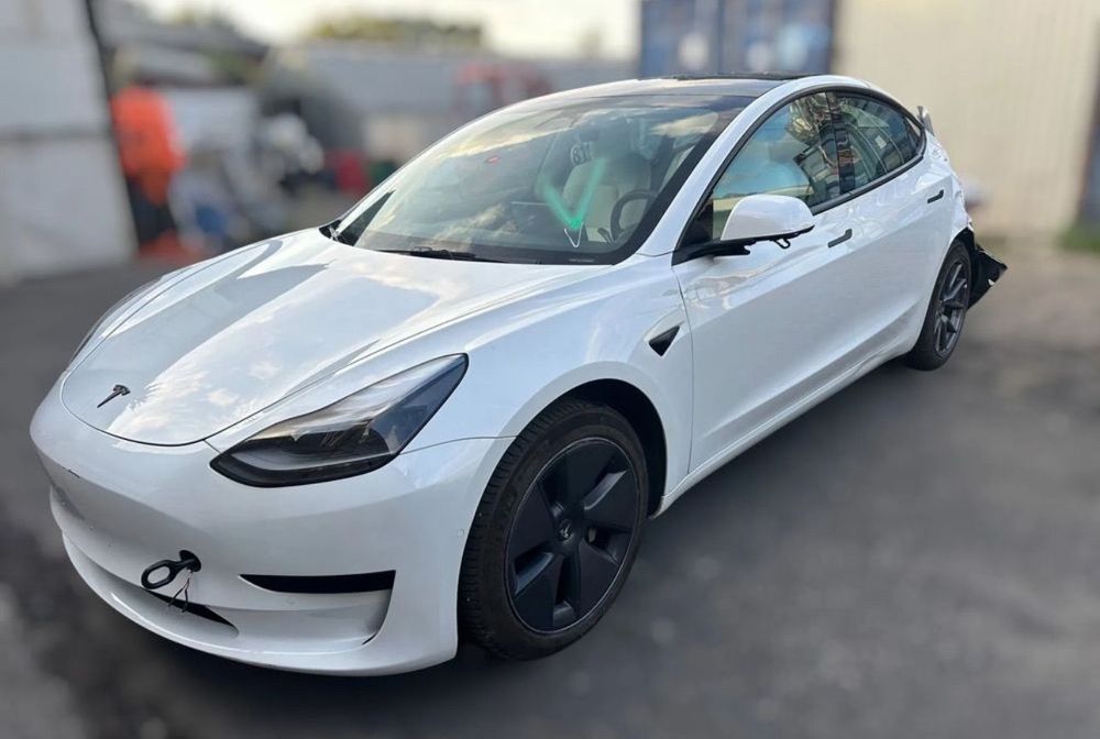Tesla Model 3 Okazja 2022 r uszkodzony okzaja