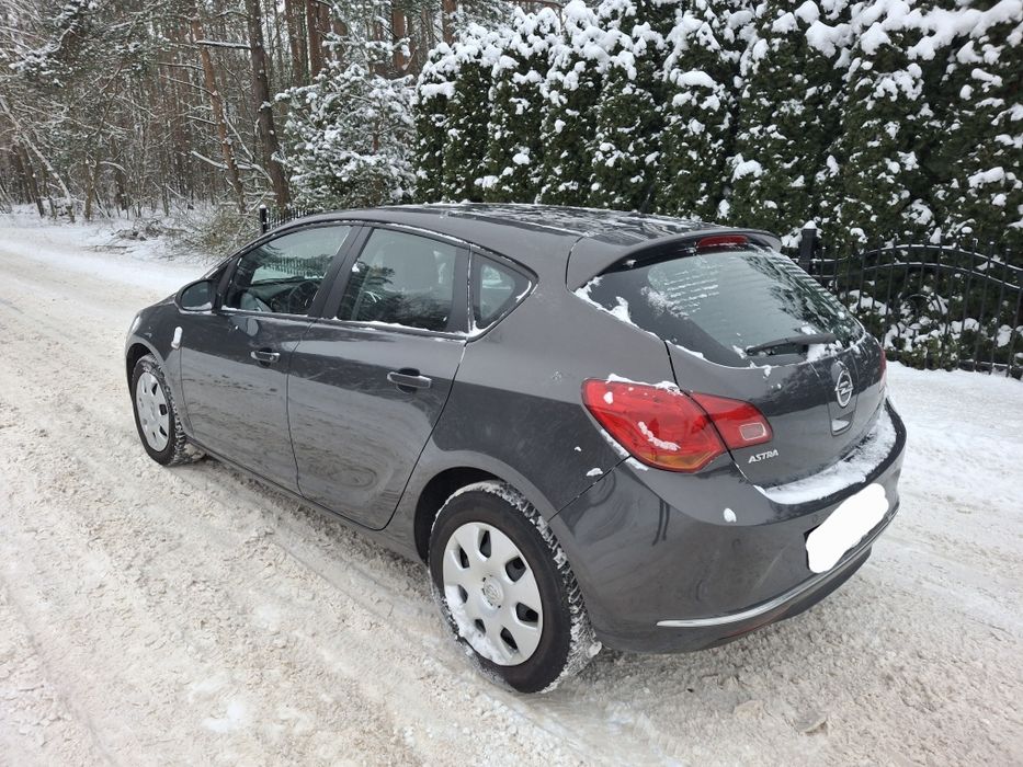 Opel Astra J benzyna po liftingu