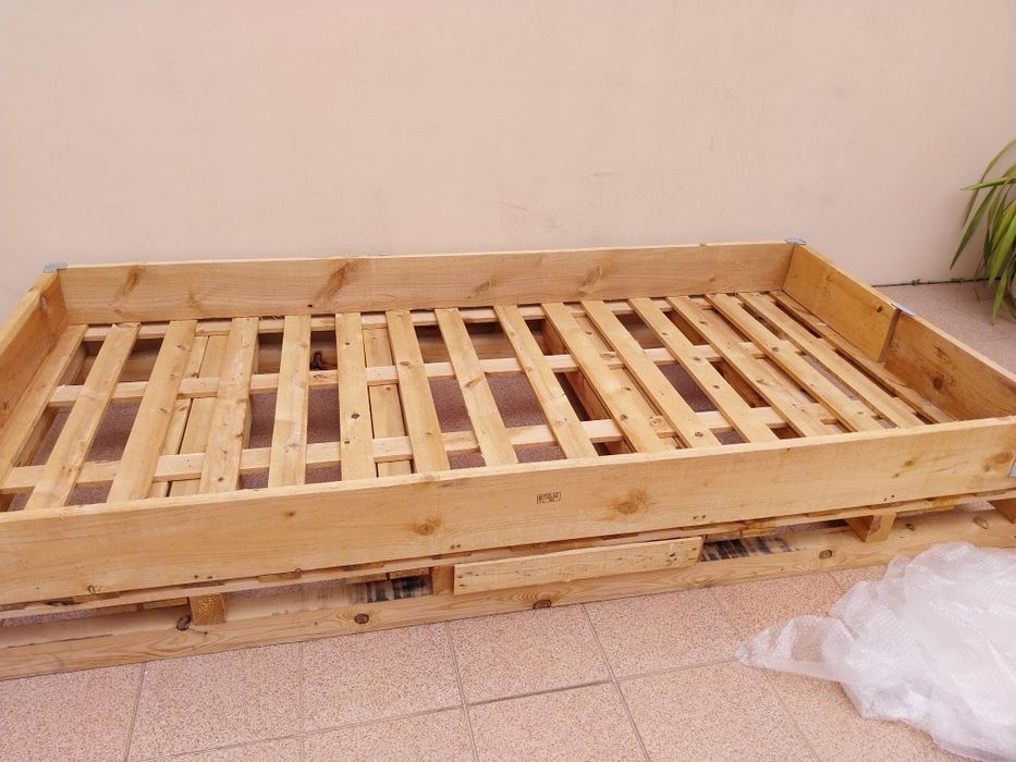 Revestimento de parede em cerâmica 260cm x 120cm