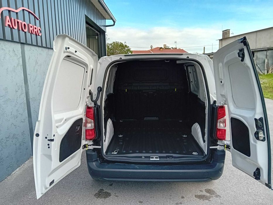 Toyota Proace City 1.5 3 L c/iva ( pequeno sinistro )